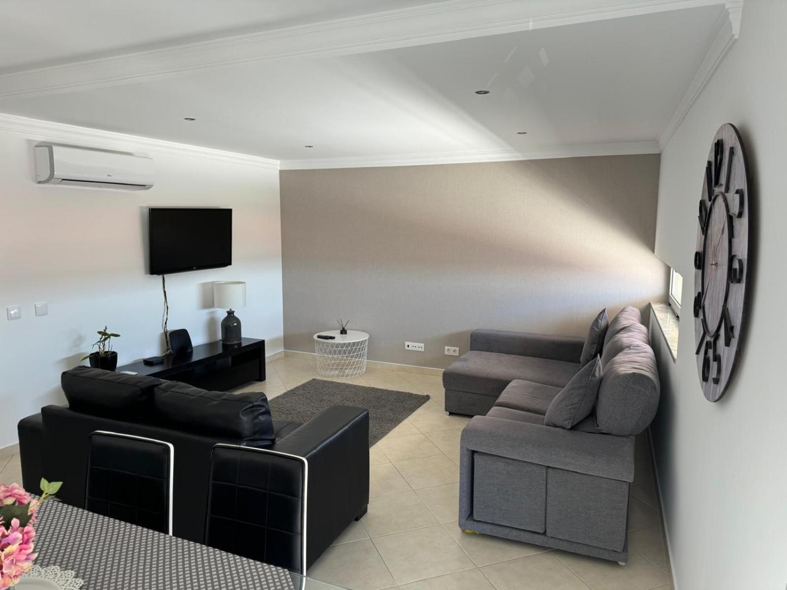 Modern 2 Bed Apartment 5Km Carvoeiro 拉戈阿 外观 照片